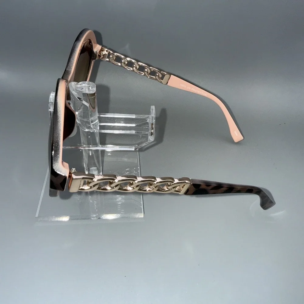 Chico Leopard Round Pink Authentic Sunglasses Gold Accents Polarized Lens SEXY
